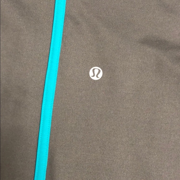 Lululemon Gray Tracker Pants Size 8 - Picture 6 of 6